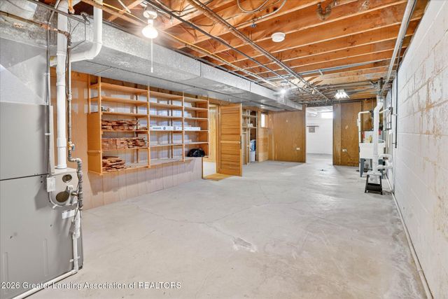 6102 Bradford Lane, Lansing, MI 48917