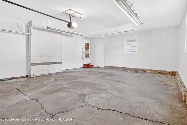 6102 Bradford Lane, Lansing, MI 48917