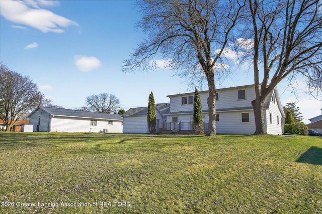 6102 Bradford Lane, Lansing, MI 48917