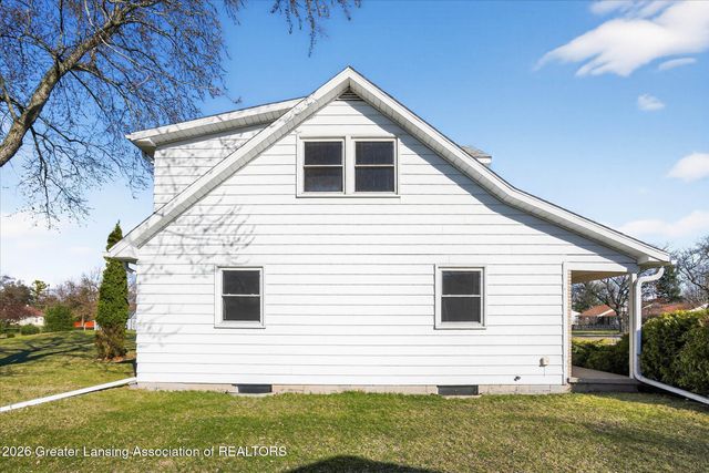 6102 Bradford Lane, Lansing, MI 48917