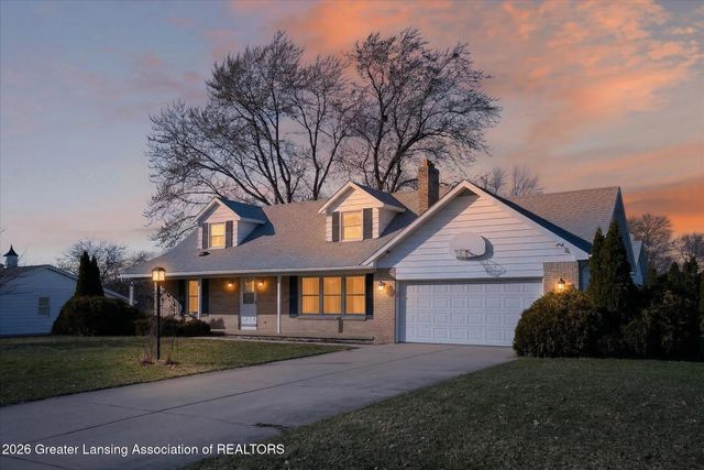 6102 Bradford Lane, Lansing, MI 48917