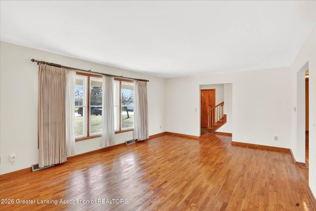 6102 Bradford Lane, Lansing, MI 48917