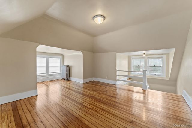 5302 BURNS Street, Detroit, MI 48213