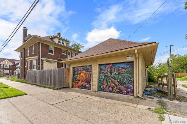 5302 BURNS Street, Detroit, MI 48213