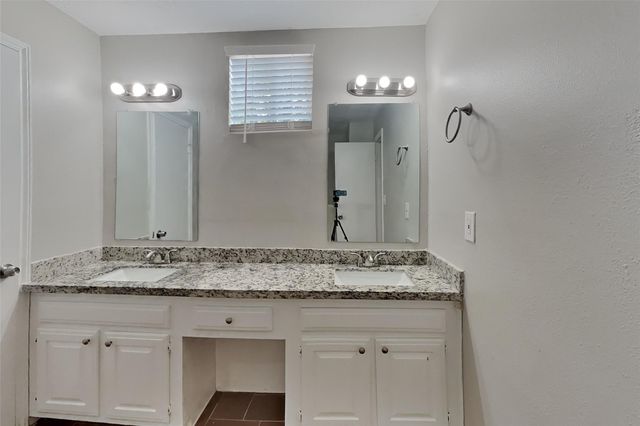 4474 W Cypress Villas Drive, Spring, TX 77379
