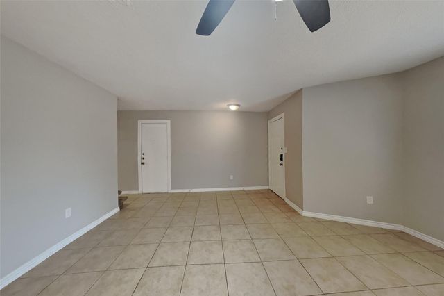 4474 W Cypress Villas Drive, Spring, TX 77379