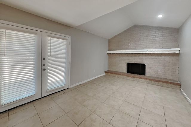 4474 W Cypress Villas Drive, Spring, TX 77379
