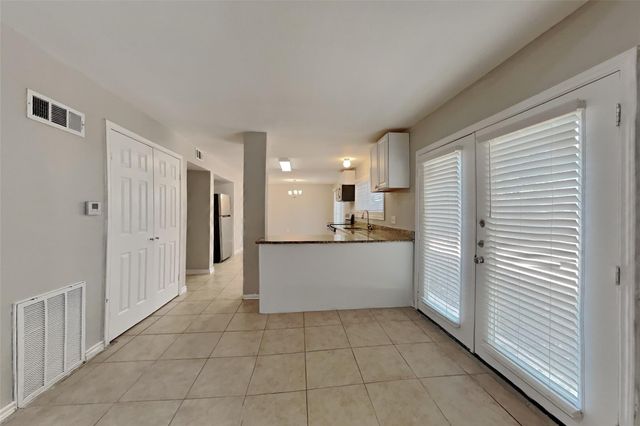 4474 W Cypress Villas Drive, Spring, TX 77379