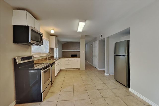 4474 W Cypress Villas Drive, Spring, TX 77379