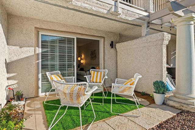505 S Farrell Drive H47, Palm Springs, CA 92264