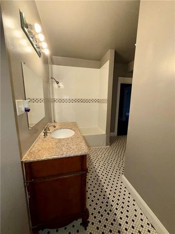 1116 Askew Avenue, Kansas City, MO 64127