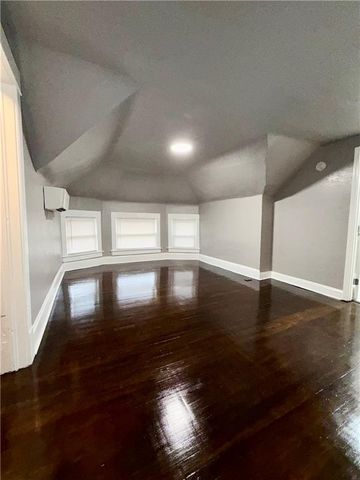 1116 Askew Avenue, Kansas City, MO 64127