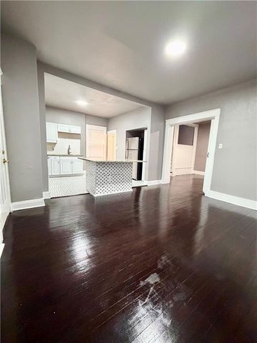 1116 Askew Avenue, Kansas City, MO 64127