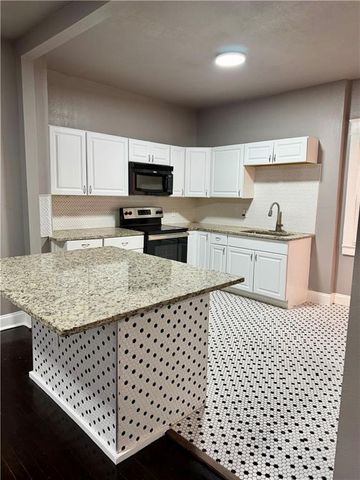 1116 Askew Avenue, Kansas City, MO 64127