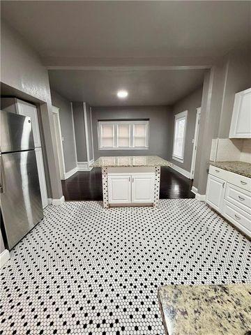 1116 Askew Avenue, Kansas City, MO 64127