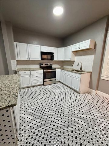 1116 Askew Avenue, Kansas City, MO 64127