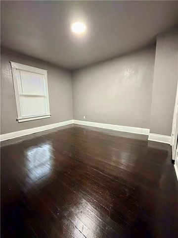 1116 Askew Avenue, Kansas City, MO 64127