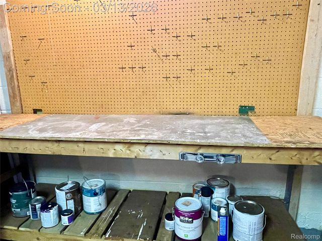 6401 Shenandoah Avenue, Allen Park, MI 48101