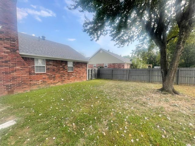 109 Live Oak Drive, Searcy, AR 72143