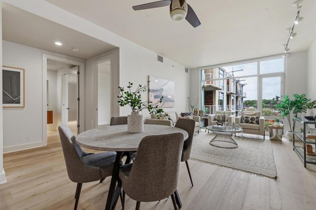 210 Lee Barton DR 517, Austin, TX 78704