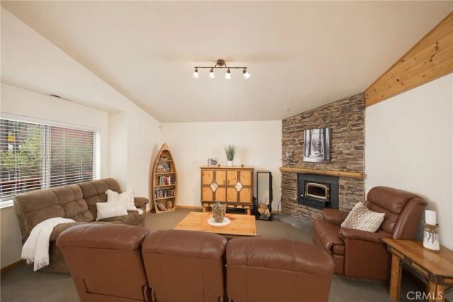 864 Jaybird, Big Bear Lake, CA 92315