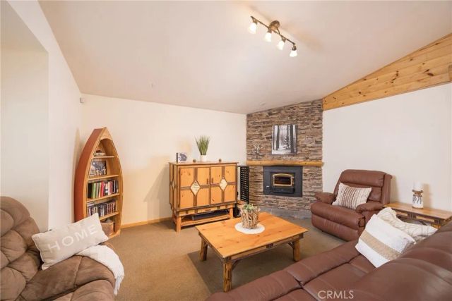 864 Jaybird, Big Bear Lake, CA 92315