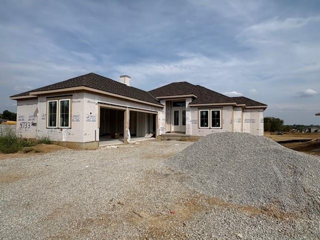 4733 NW Sienna Ridge, Riverside, MO 64150