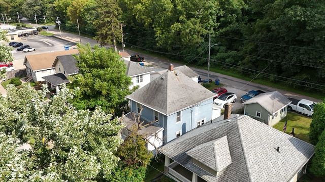 310 17TH Avenue, East Moline, IL 61244