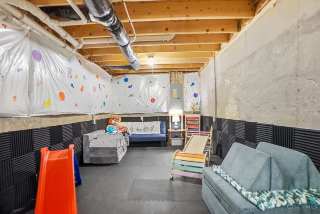 5925 Millbrook Drive, Middletown, OH 45042