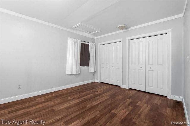 22228 Bon Heur Street, Saint Clair Shores, MI 48081