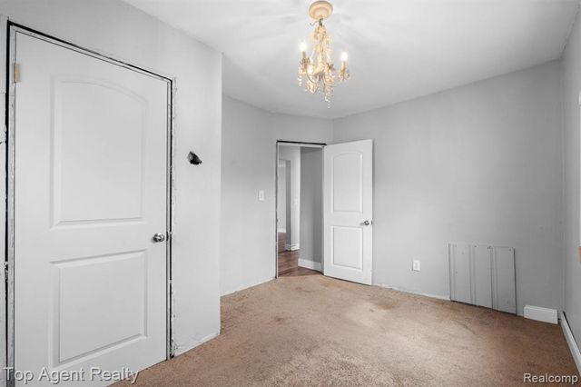 22228 Bon Heur Street, Saint Clair Shores, MI 48081