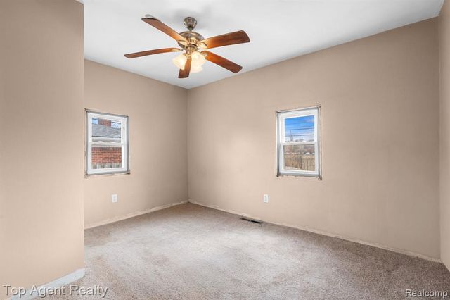 22228 Bon Heur Street, Saint Clair Shores, MI 48081