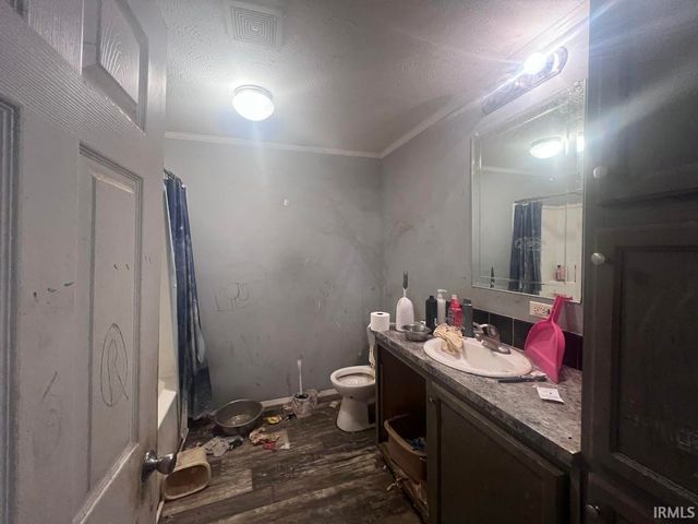 2495 S 1450 W, Linton, IN 47441