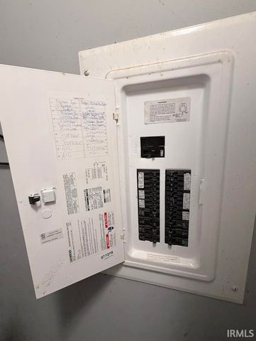 2495 S 1450 W, Linton, IN 47441