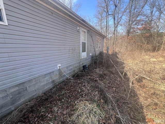 2495 S 1450 W, Linton, IN 47441