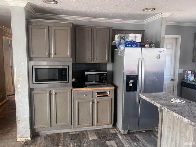 2495 S 1450 W, Linton, IN 47441