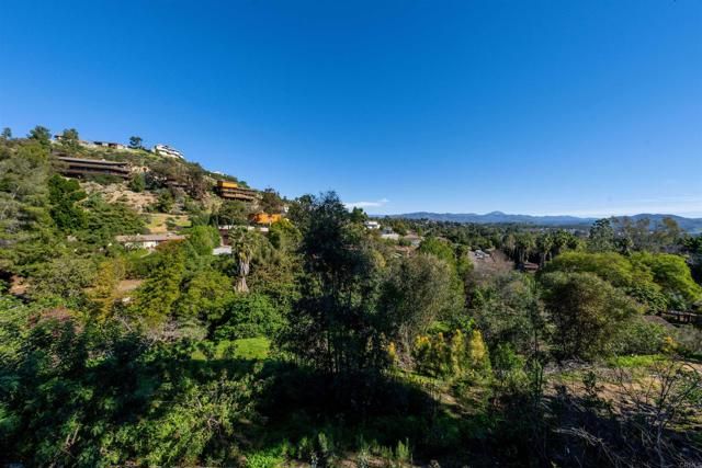 4275 Crestview Drive, La Mesa, CA 91941