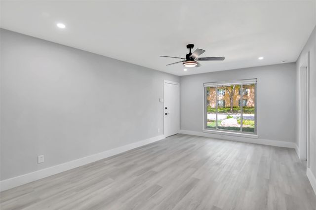 6018 E University Boulevard 102, Dallas, TX 75206