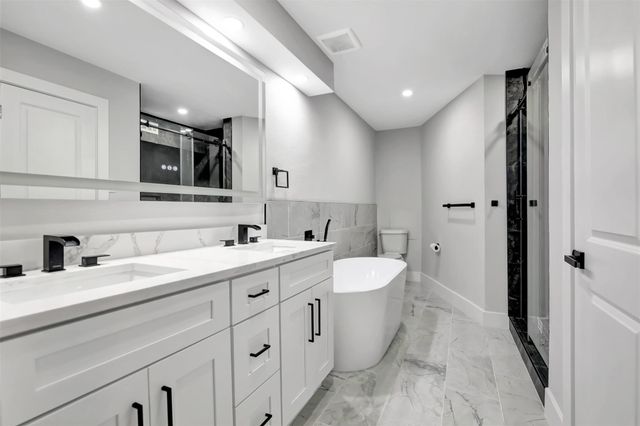6018 E University Boulevard 102, Dallas, TX 75206