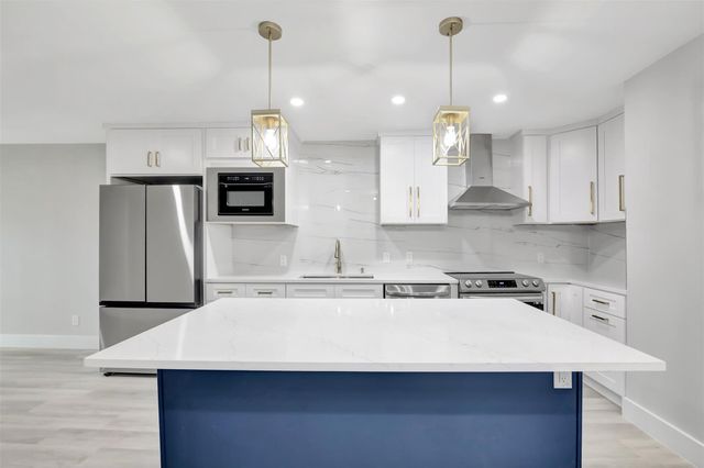 6018 E University Boulevard 102, Dallas, TX 75206