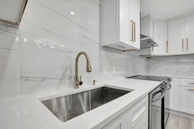 6018 E University Boulevard 102, Dallas, TX 75206