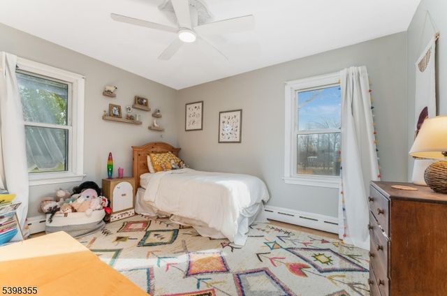 158 Featherbed Lane, Raritan Twp., NJ 08822