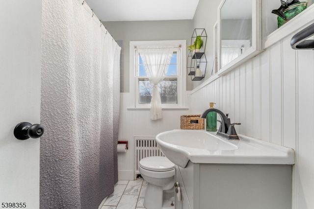 158 Featherbed Lane, Raritan Twp., NJ 08822