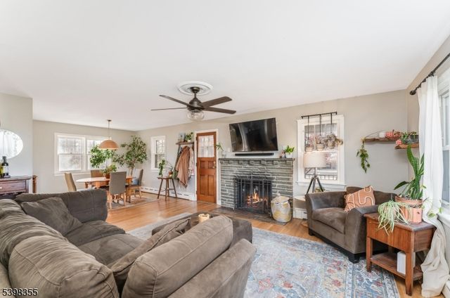 158 Featherbed Lane, Raritan Twp., NJ 08822