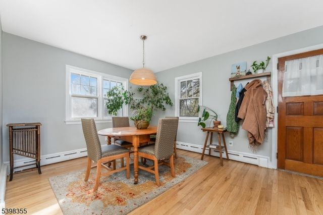 158 Featherbed Lane, Raritan Twp., NJ 08822