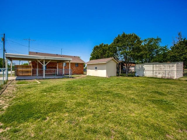500 N 5th Street, Gunter, TX 75058