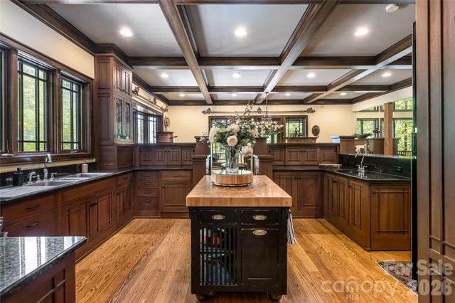 14 Walnut Drive, Mills River, NC 28759