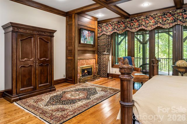 14 Walnut Drive, Mills River, NC 28759
