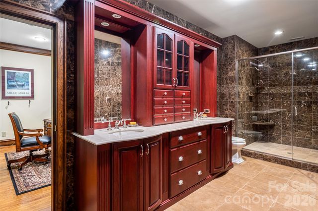 14 Walnut Drive, Mills River, NC 28759