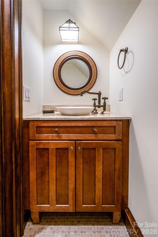 14 Walnut Drive, Mills River, NC 28759